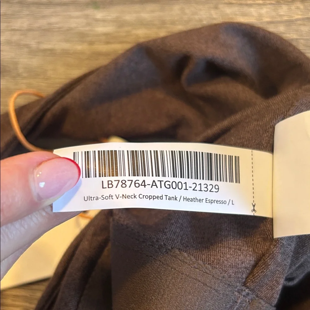 Quince Ultra Soft V Neck Crop Tank Built In Bra NWT Heather Espresso Brown - Picture 9 of 9